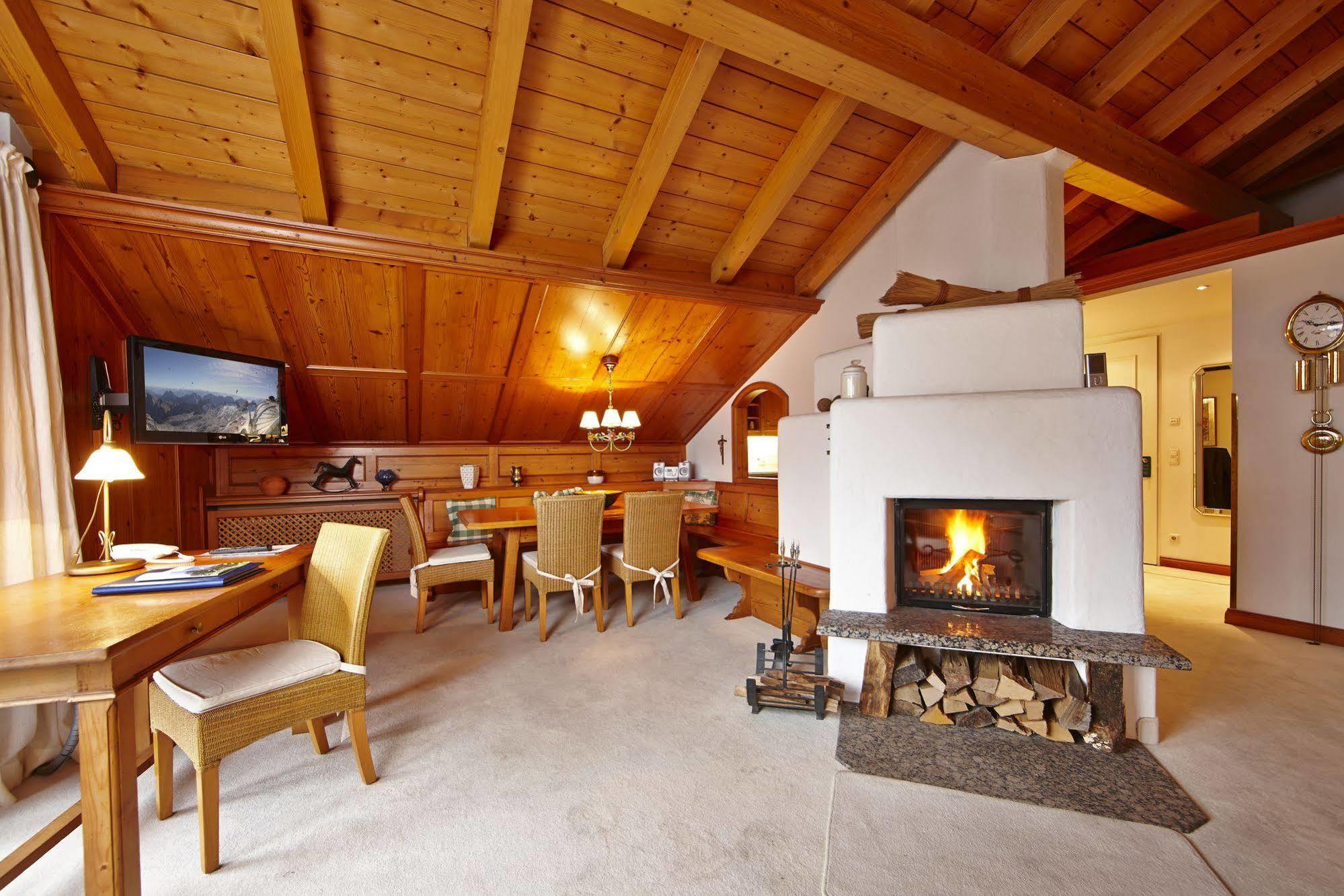 Zugspitze Hotel 4*